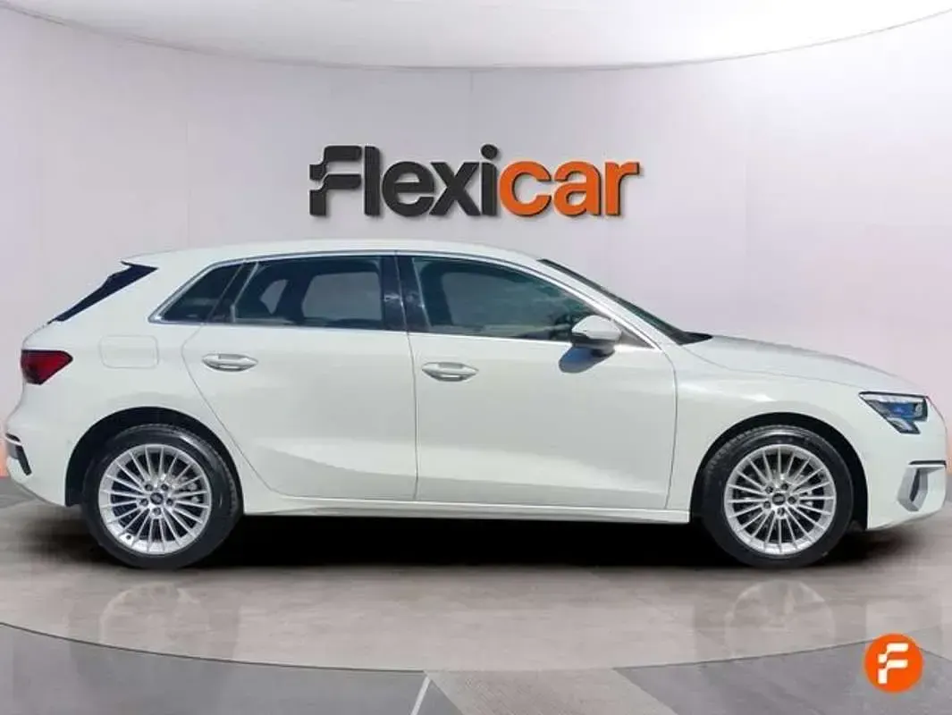 Usado Audi A3 Sportback 150 CV (110 kW) 2023 Blanco Utilitario