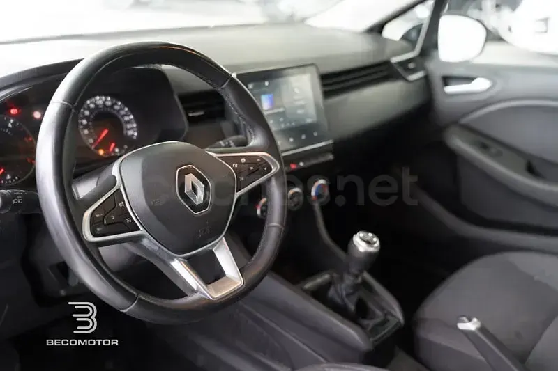 Usado Renault Clio V Techno 100 CV (73 kW) 2022 Blanco Berlina