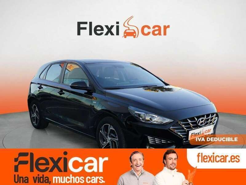 Negro Usado 2022 Hyundai i30 Berlina | 12.990 € (Precio justo) - Imagen 1/4