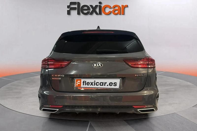 Usado Kia Ceed GT GT-Line 140 CV (102 kW) 2019 Gris Familiar