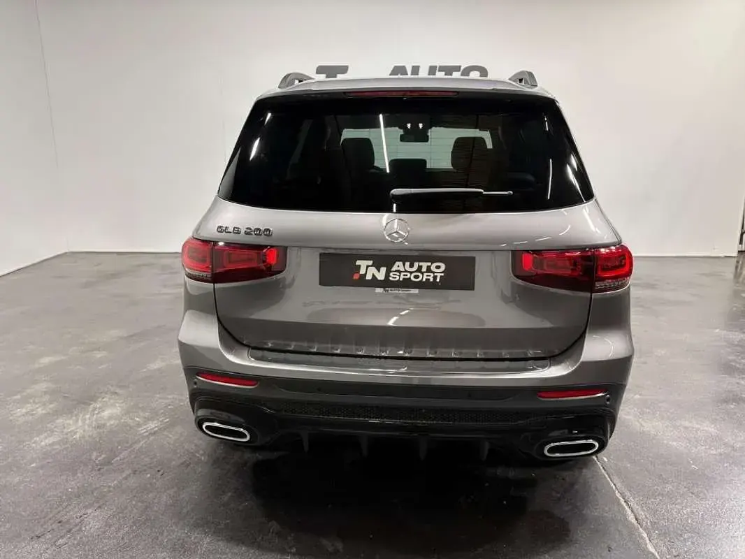 Usado Mercedes GLB200 163 CV (119 kW) 2021 Gris SUV