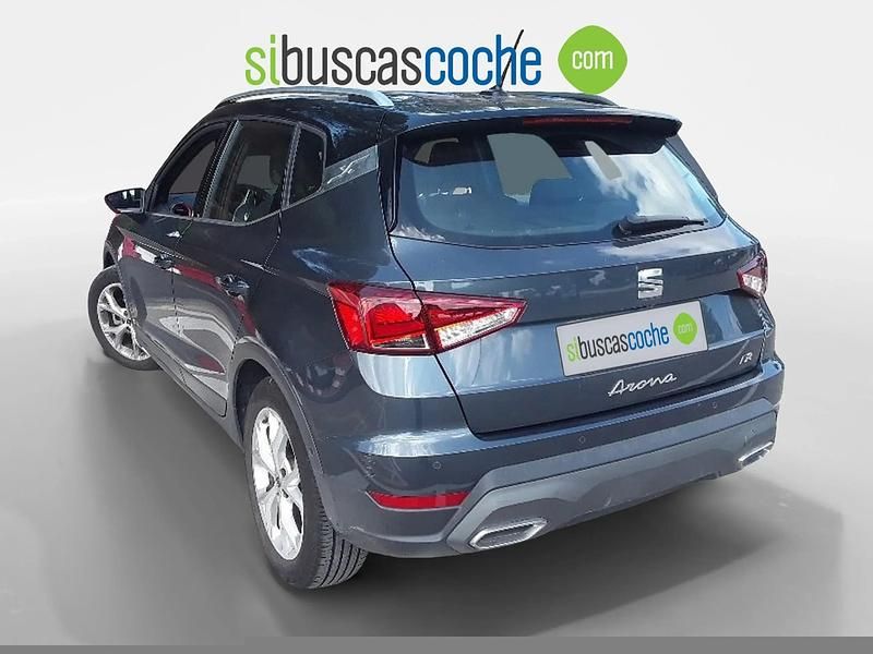 Usado Seat Arona FR 116 CV (85 kW) 2024 Gris/plata SUV