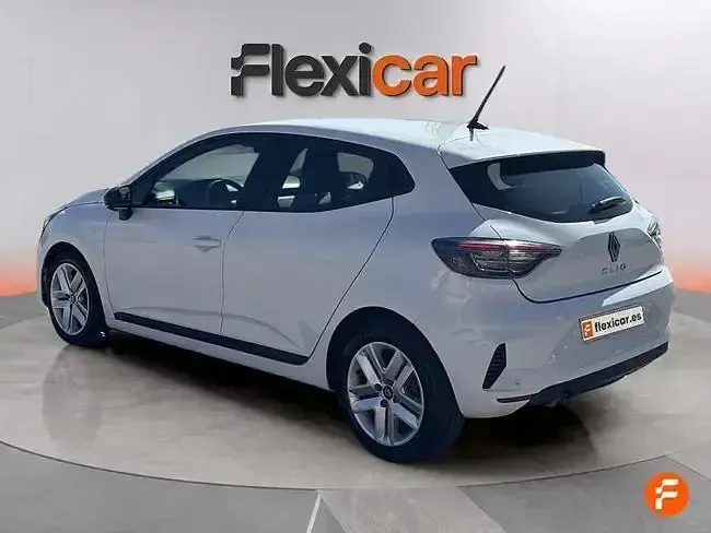 Usado Renault Clio Equilibre 100 CV (73 kW) 2024 Blanco Utilitario
