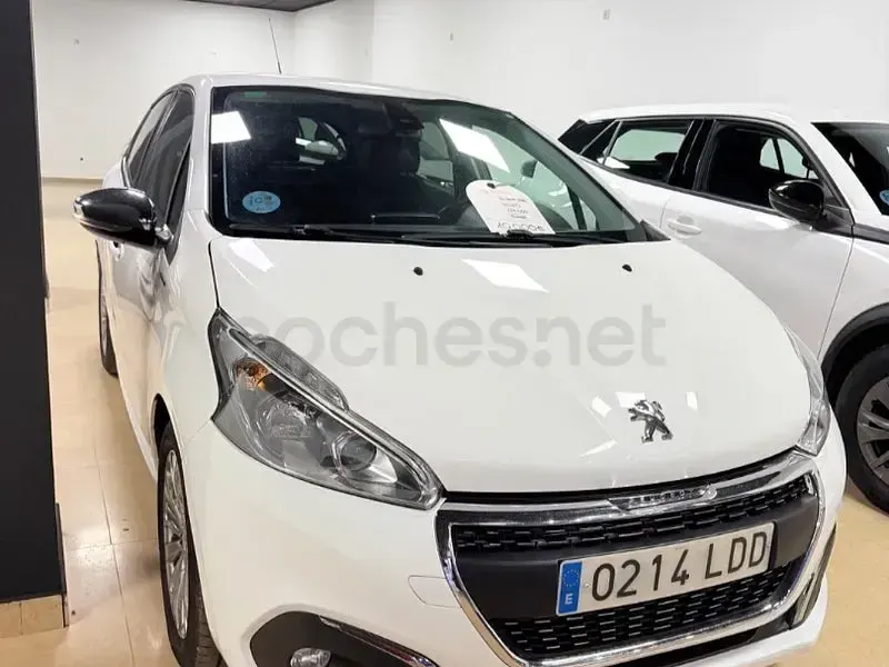 Occasion Peugeot 208 Allure 100 PK (73 kW) 2020 Wit Hatchback