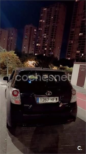 Usado Toyota Verso Live 126 CV (92 kW) 2011 Negro Monovolumen