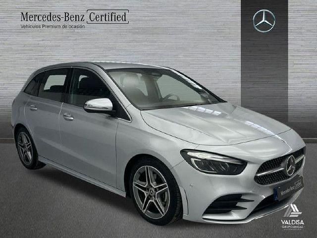 Usado Mercedes B200 AMG line 150 CV (110 kW) 2024 Plata hightech Monovolumen