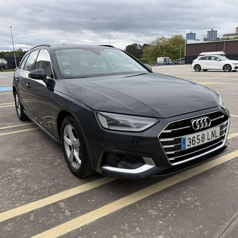 Usado Audi A4 Advanced 163 CV (119 kW) 2021 Gris Familiar