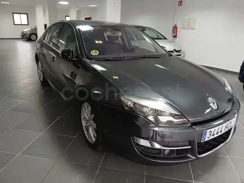 Usado Renault Laguna III Bose Edition 150 CV (110 kW) 2011 Negro Berlina