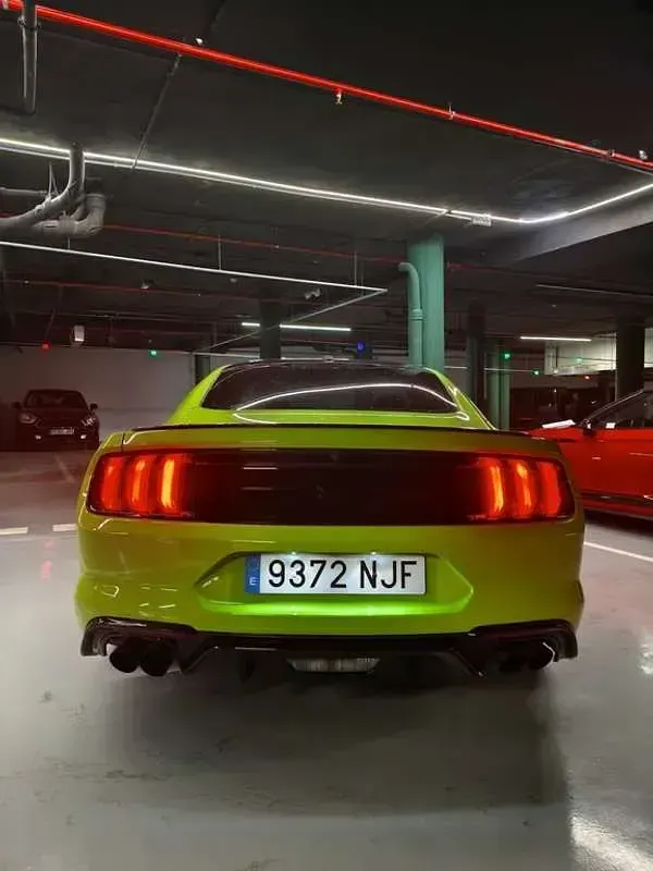 Usado Ford Mustang Fastback 291 CV (214 kW) 2020 Verde Coupe