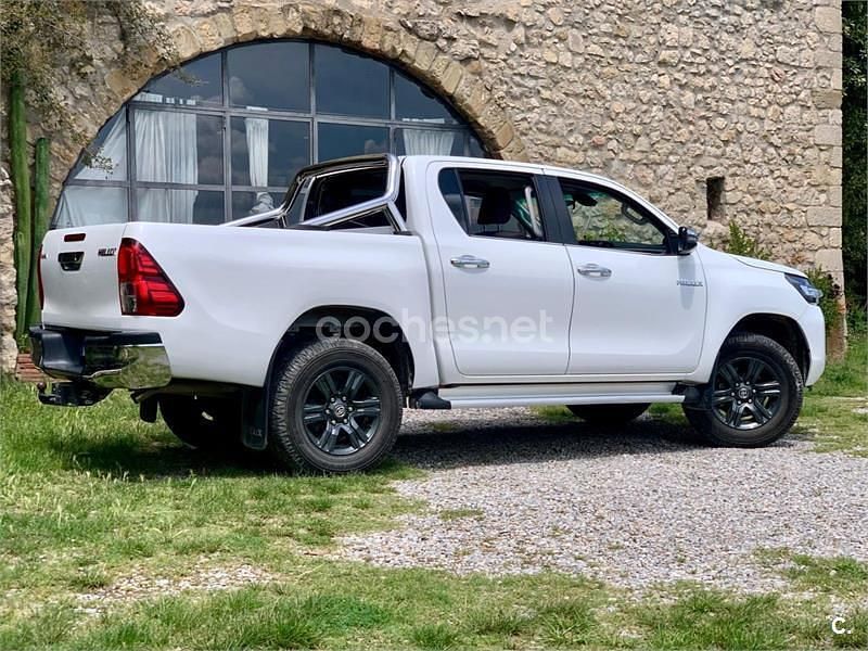Blanco Usado 2021 Toyota HiLux Recogida | 39.500 € (Precio justo) - Imagen 1/4