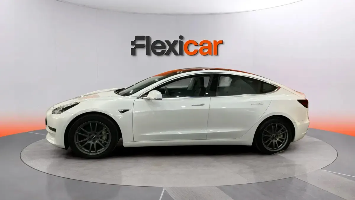 Usado Tesla Model 3 RWD 225 kW (306 CV) 2020 Blanco Berlina
