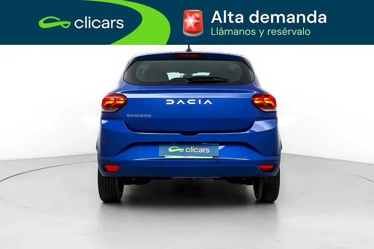 Usado Dacia Sandero Essentiel 101 CV (74 kW) 2023 Azul Utilitario