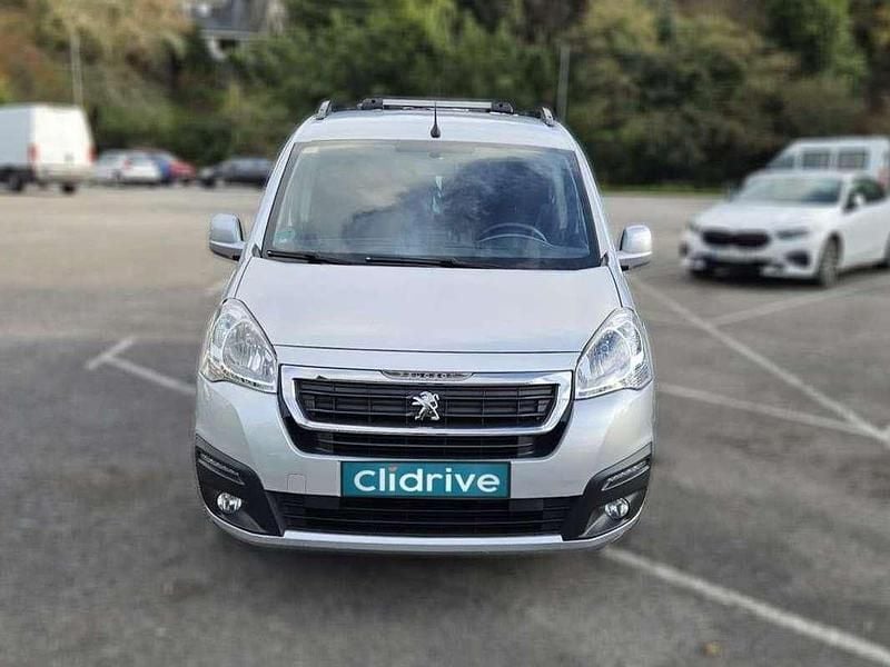 Usado Peugeot TePee Active 99 CV (72 kW) 2017 Gris Van