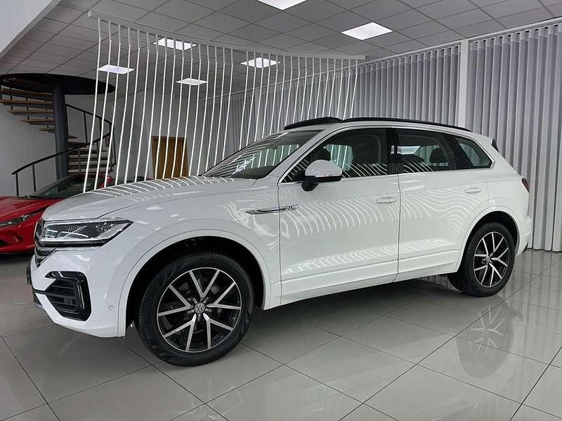 Usado VW Touareg R-line 286 CV (210 kW) 2023 Blanco SUV