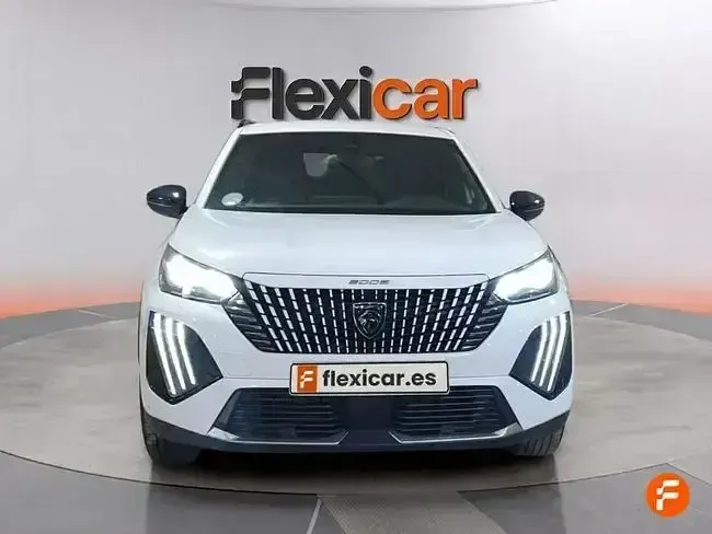 Usado Peugeot 2008 Allure 100 HP (73 kW) 2025 Branco SUV