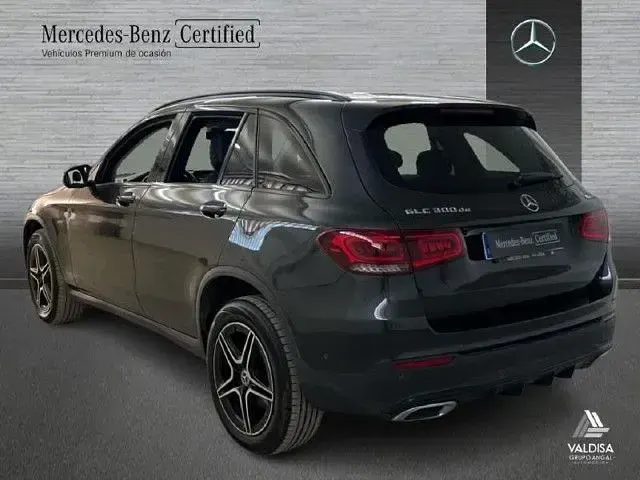 Usado Mercedes GLC300e 306 CV (225 kW) 2021 Gris grafito SUV