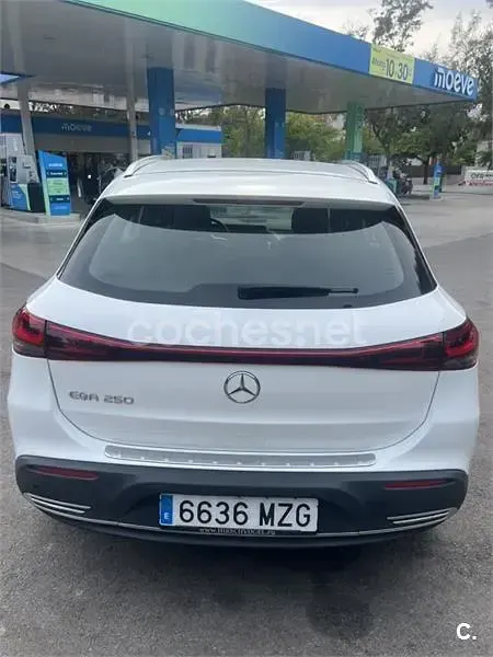 Usado Mercedes EQA250 139 kW (190 CV) 2023 Eléctrico SUV