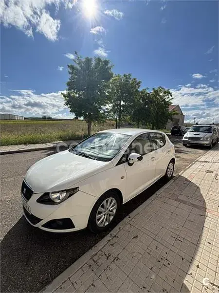 Begagnad Seat Ibiza Ecomotive 80 HK (58 kW) 2009 Vit Sedan