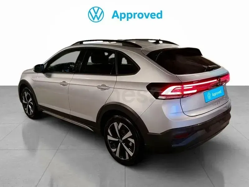 Usado VW Taigo 115 CV (84 kW) 2025 Gris / plata SUV