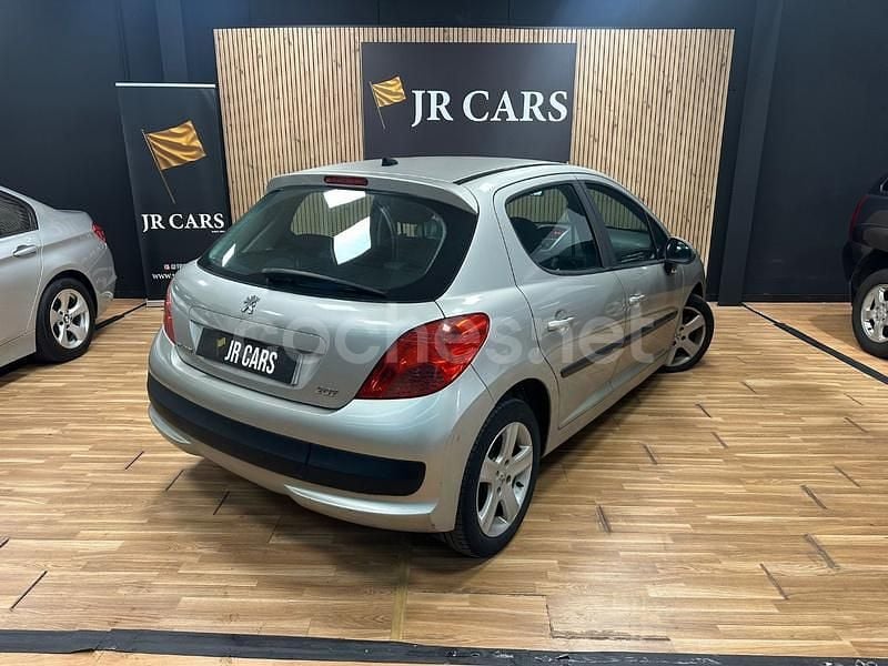 Usado Peugeot 207 Sport 95 CV (69 kW) 2008 Gris / plata Berlina