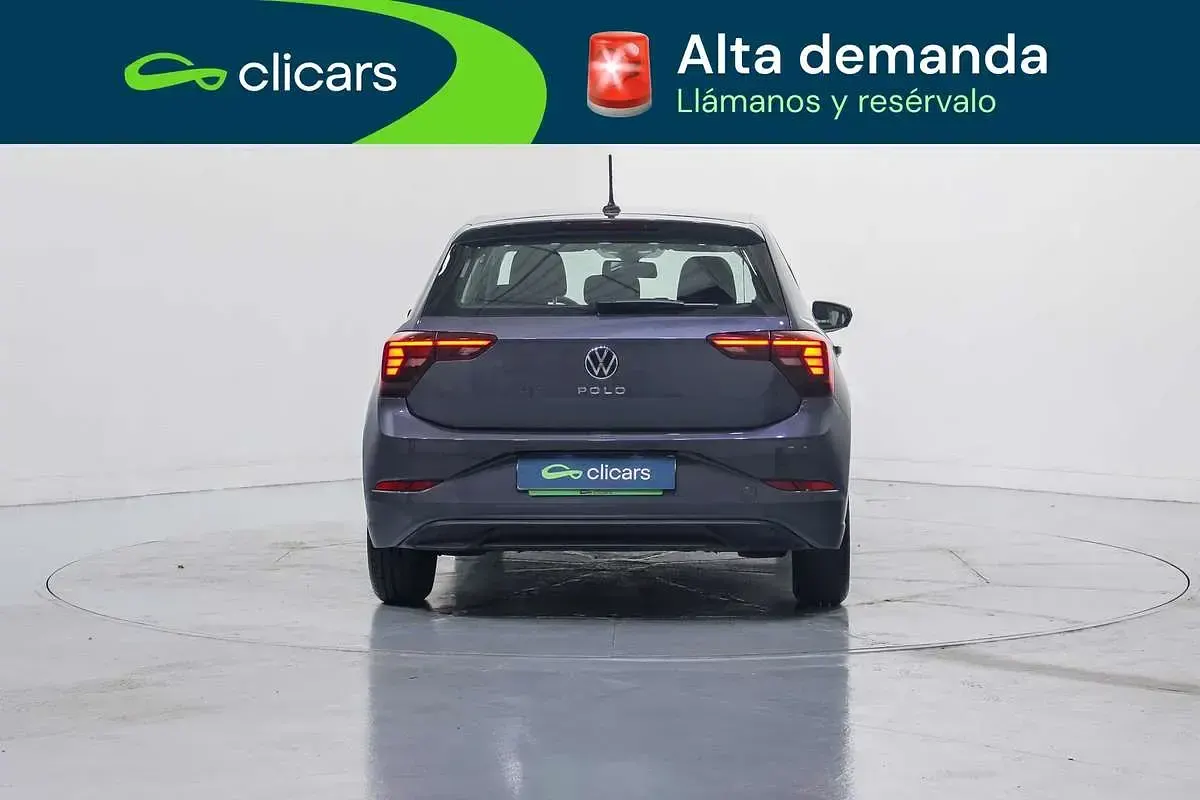 Usado VW Polo 95 CV (69 kW) 2022 Gris Utilitario