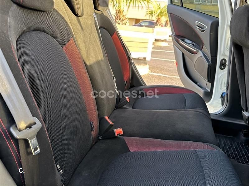 Usado Fiat Bravo Dynamic 105 CV (77 kW) 2011 Blanco Utilitario