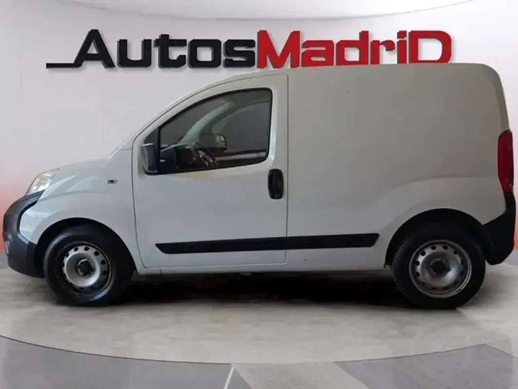 Usado Fiat Fiorino 80 CV (58 kW) 2021 Blanco Monovolumen