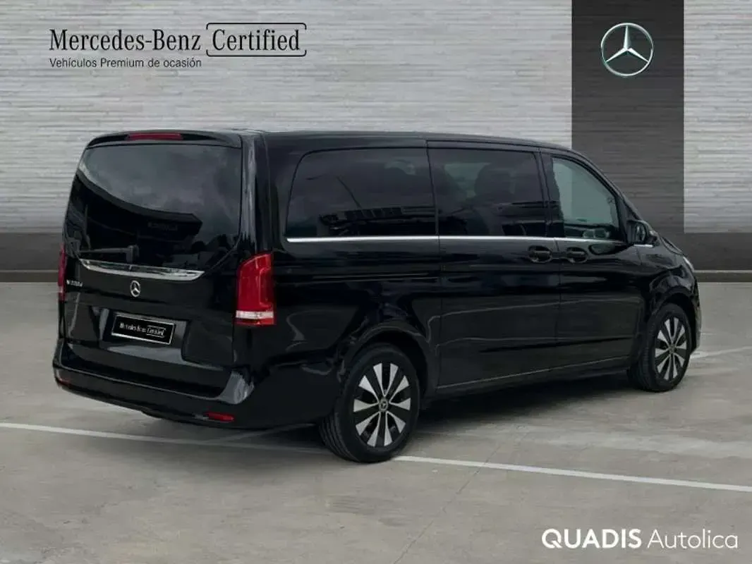 Usado Mercedes V220 Avantgarde 163 CV (119 kW) 2022 Negro Monovolumen