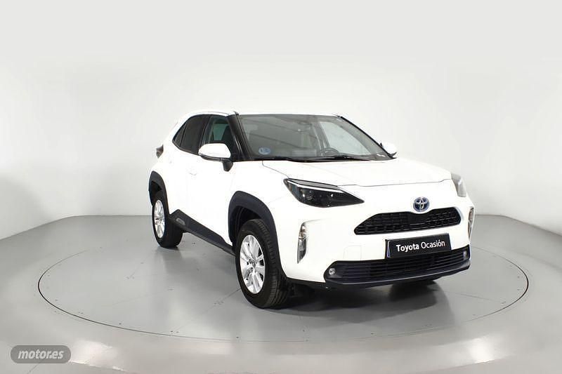 Usado Toyota Yaris Cross Business Edition 116 CV (85 kW) 2021 Blanco SUV