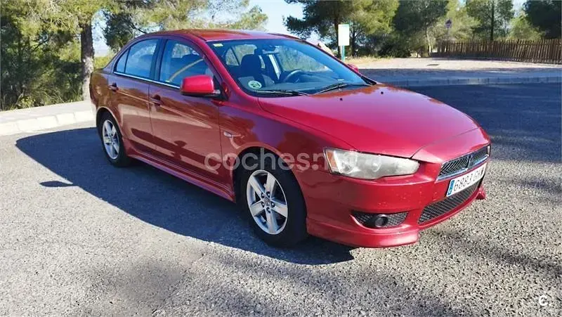 Usado Mitsubishi Lancer Instyle 140 CV (102 kW) 2008 Rojo Berlina