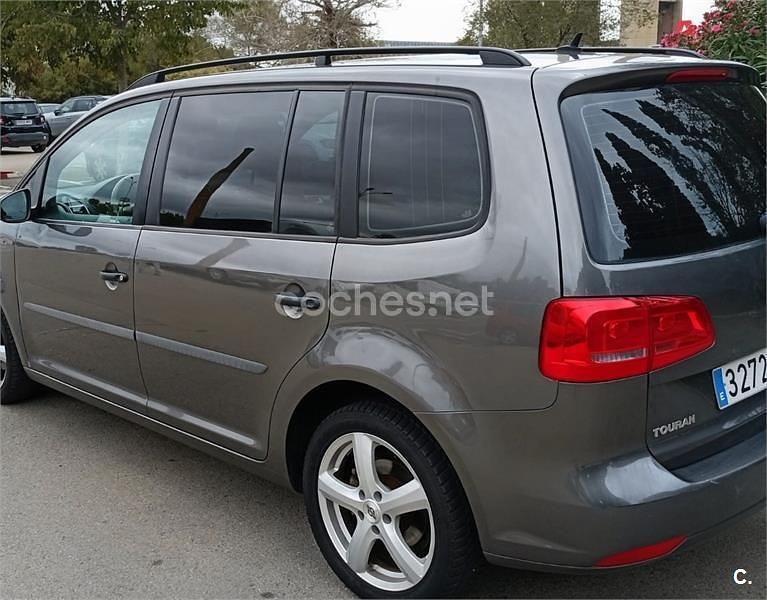 Gris / plata Usado 2012 VW Touran Advance Monovolumen | 6990 € (Super precio) - Imagen 1/4
