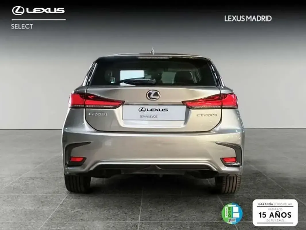 Usado Lexus CT200h Executive Line 136 CV (100 kW) 2020 Plateado Utilitario