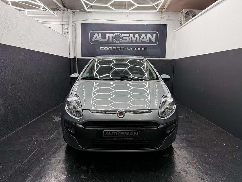 Usado Fiat Punto Evo Dynamic 77 CV (56 kW) 2010 Gris / plata Utilitario