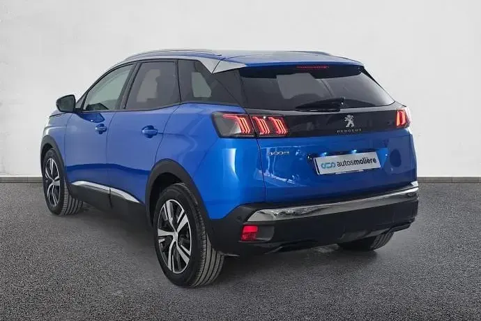 Usado Peugeot 3008 Allure 130 CV (95 kW) 2021 Azul SUV