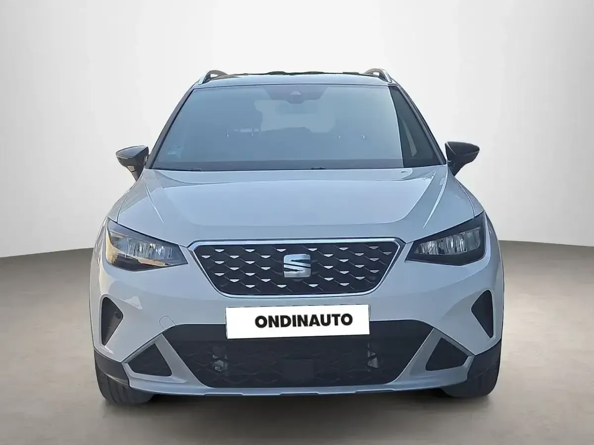Usado Seat Arona Xperience 115 CV (84 kW) 2025 Blanco SUV