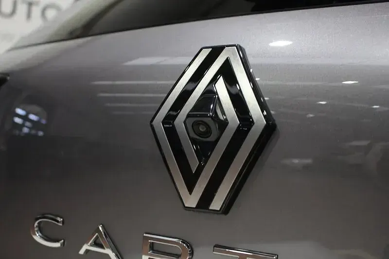 Nuevo Renault Captur Techno 90 CV (66 kW) 2026 Gris SUV