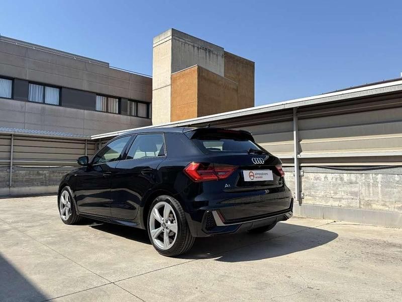 Usado Audi A1 116 CV (85 kW) 2020 Negro SUV