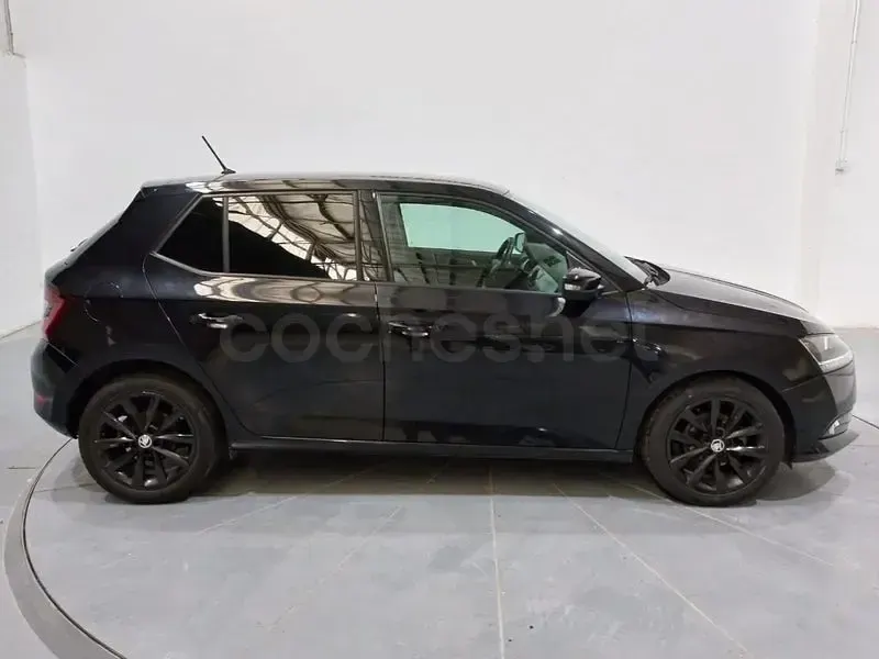 Usado Skoda Fabia 95 HP (69 kW) 2021 Preto Citadino