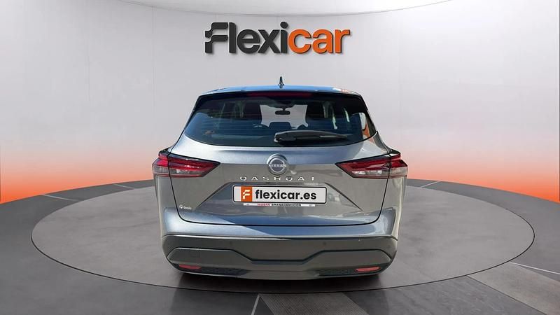 Usado Nissan Qashqai Acenta 140 CV (102 kW) 2022 Gris SUV