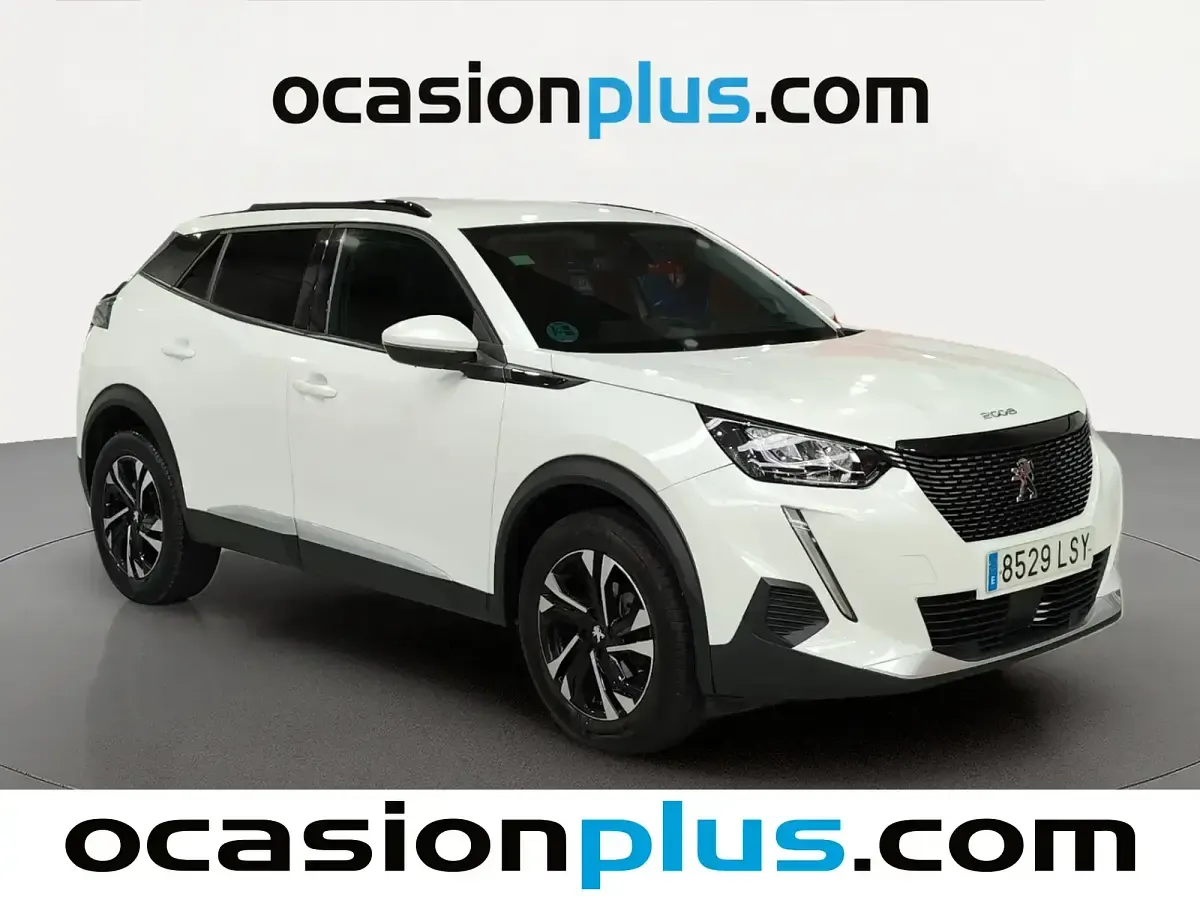 Usado Peugeot 2008 Allure 130 CV (95 kW) 2021 Blanco SUV