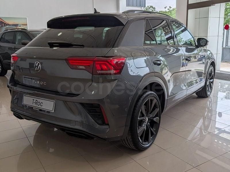 Begagnad VW T-Roc R-line 150 HK (110 kW) 2022 Grå SUV