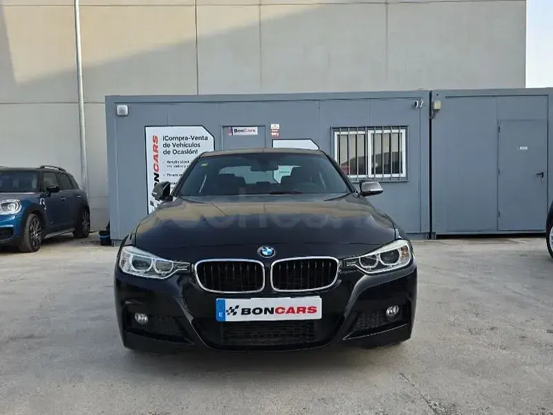 Usado BMW 318 143 CV (105 kW) 2014 Negro Berlina