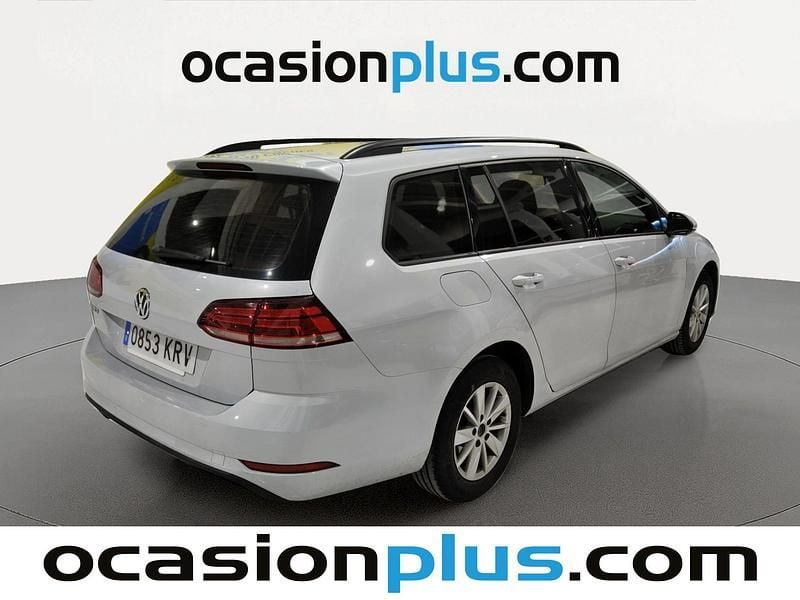 Usado VW Golf Sportsvan Business 115 CV (84 kW) 2018 Gris plata Monovolumen