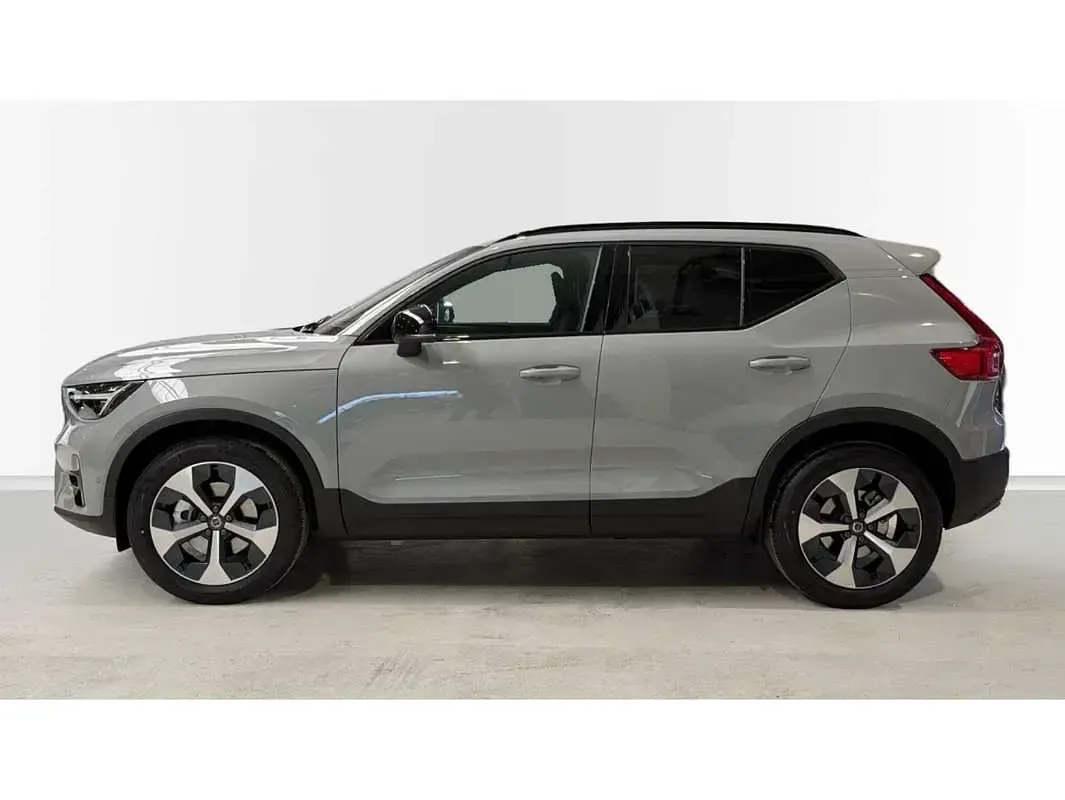 Nuevo Volvo XC40 Plus 197 CV (144 kW) 2025 Gris SUV