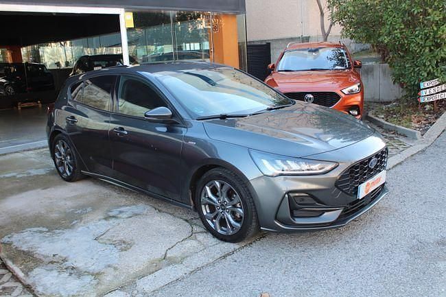 Usado Ford Focus ST-Line 156 CV (114 kW) 2023 Gris Berlina