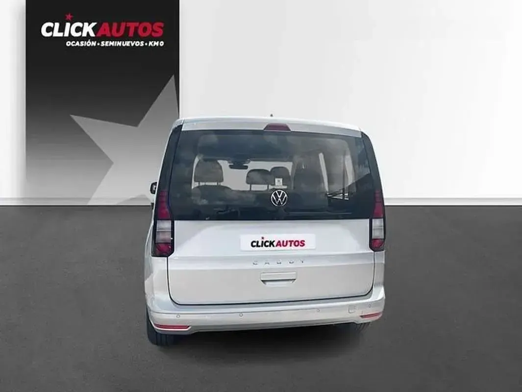 Usado VW Caddy 103 CV (75 kW) 2024 Plateado Monovolumen