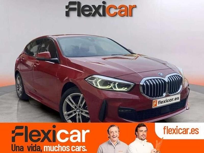 Rojo Usado 2023 BMW 118 Utilitario | 23.990 € (Precio justo) - Imagen 1/4