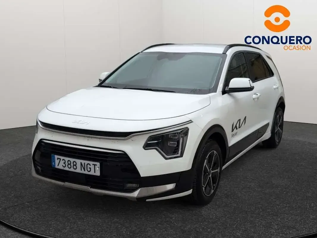 Używany Kia Niro 139 KM (102 kW) 2025 Biały SUV