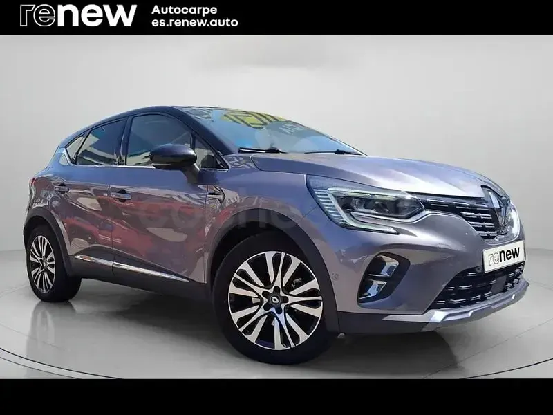 Usado Renault Captur Initiale 160 CV (117 kW) 2021 Gris / plata SUV