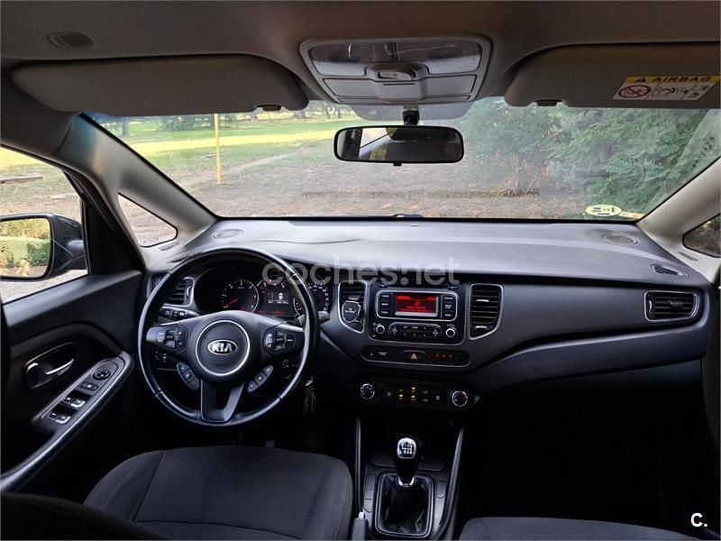 Negro Usado 2013 Kia Carens Monovolumen | 6200 € (Buen precio) - Imagen 1/4